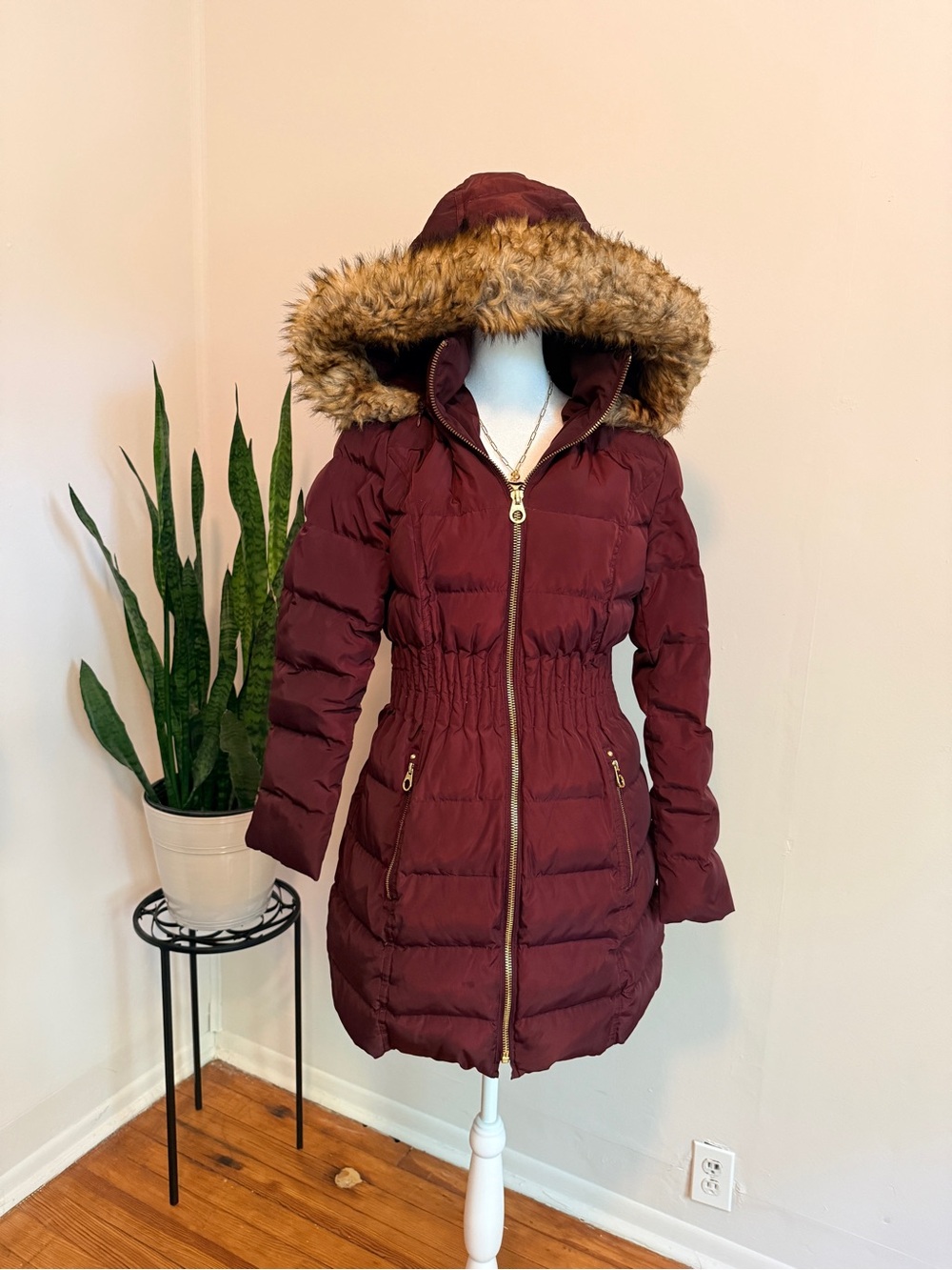 Laundry By Shelli Segal | Burgundy Faux-Fur Trim Puffer Coat - Picture 2 of 12